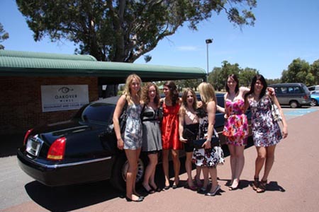 limousine-tours-perth Luxury limousine tours WA