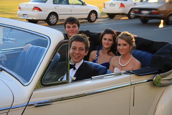 Belle Classic Limousines schoolball limo hire1 1